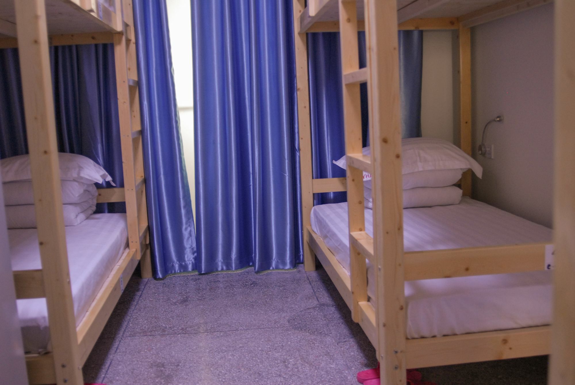 Luoyang Heartland International Youth Hostel Екстериор снимка