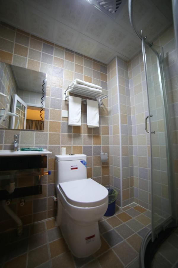 Luoyang Heartland International Youth Hostel Екстериор снимка