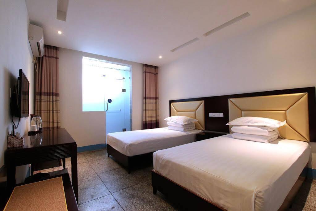 Luoyang Heartland International Youth Hostel Екстериор снимка